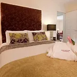 Otel Brook Lane 4*