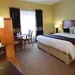 Brook Lane Otel 4*