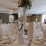 Brook Lane Otel