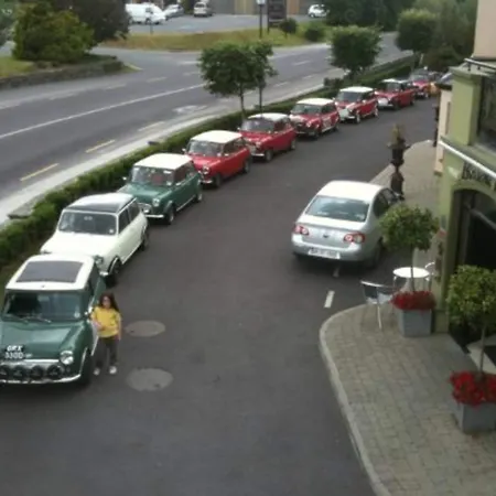 Brook Lane Hotel 4*