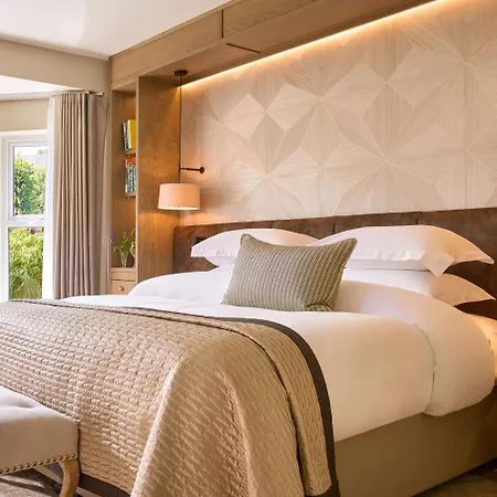 Brook Lane Hotel 4*