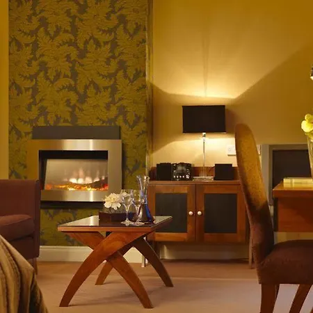 Brook Lane Otel