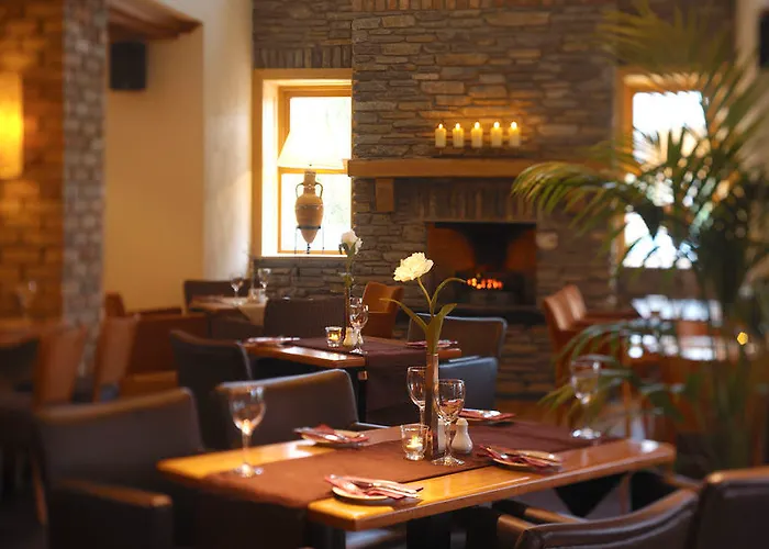 Отель Brook Lane 4*