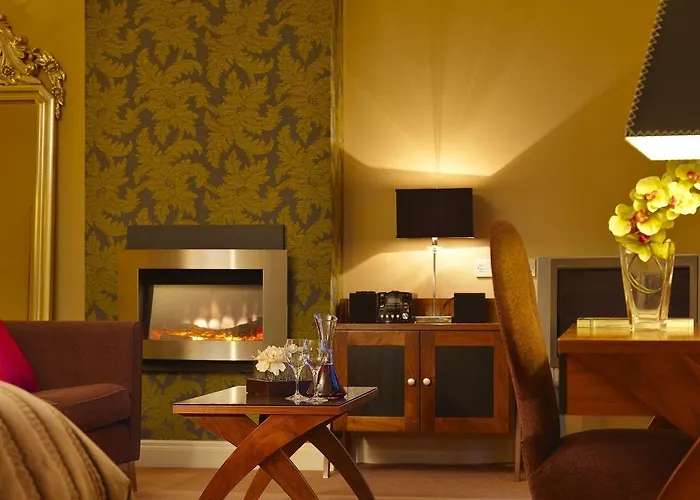 Brook Lane Отель 4*