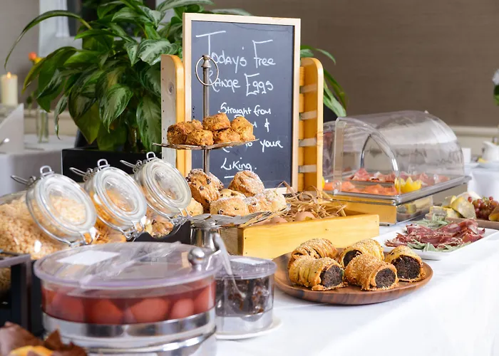 Brook Lane Отель 4*