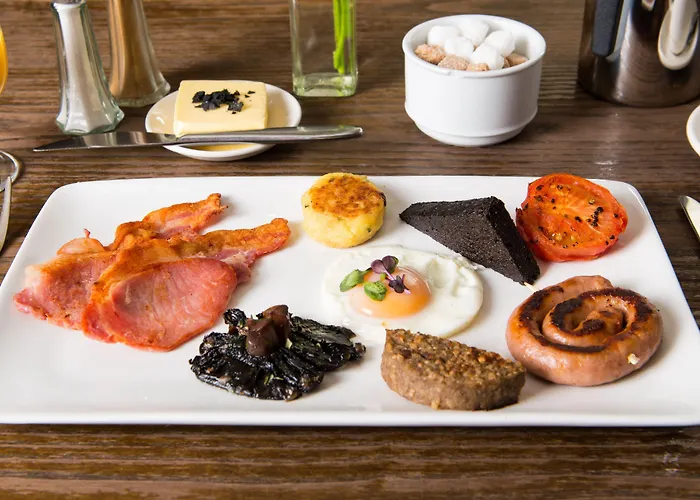 Отель Brook Lane 4*